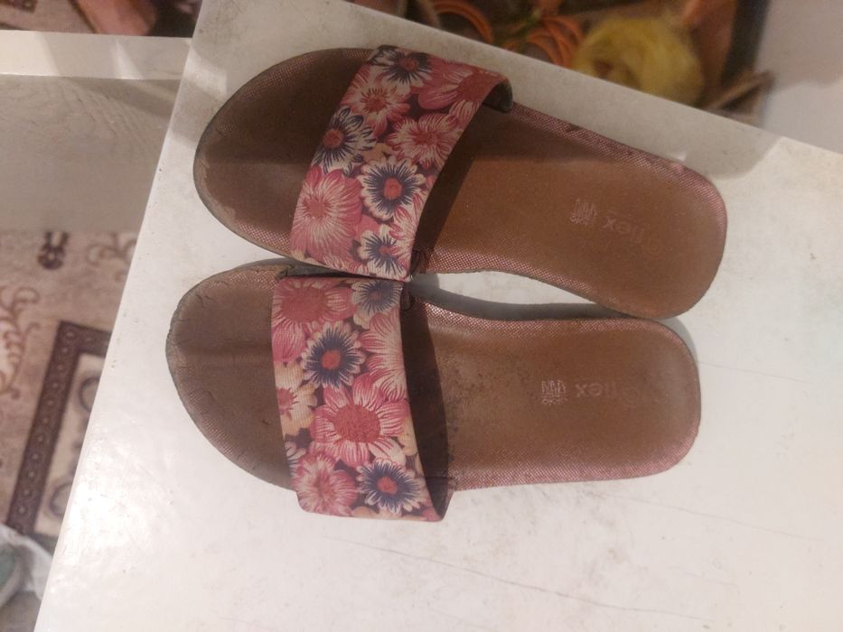 Осенние ботинки на девочку р.35