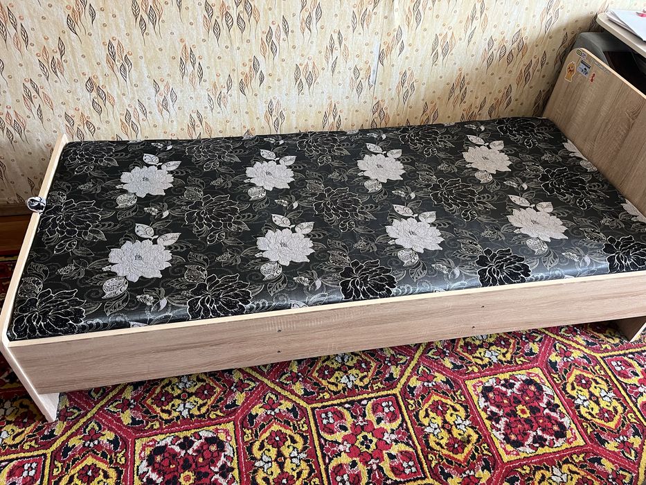 Продам кровать, диван