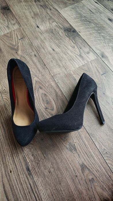 Продам туфли натуральная замша