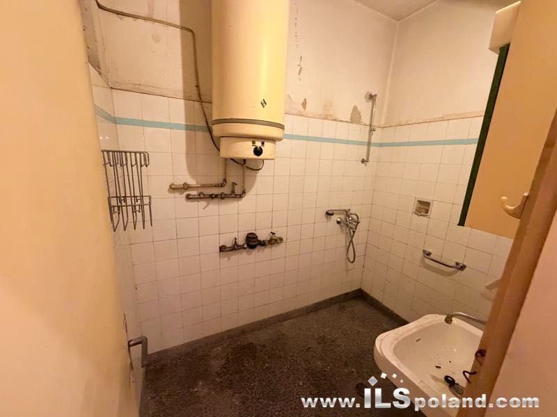 Продава се Тристаен апартамент в Варна, Център - 99 кв.м за 3829 €/кв.м - Снимка #13