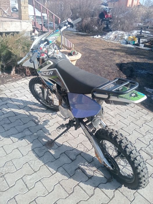 Продам питбайк новый