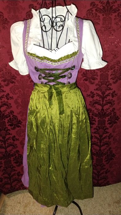 rochie Dirndl bavareza Oktoberfest
