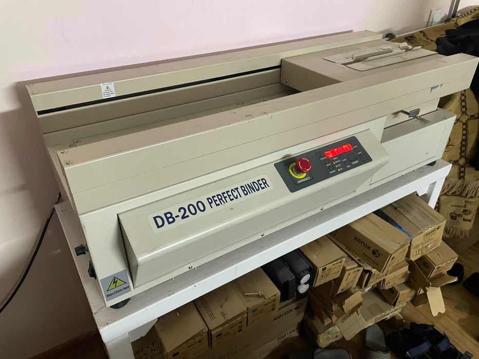 Клеевой Термобиндер DB-200 Perfect Binder