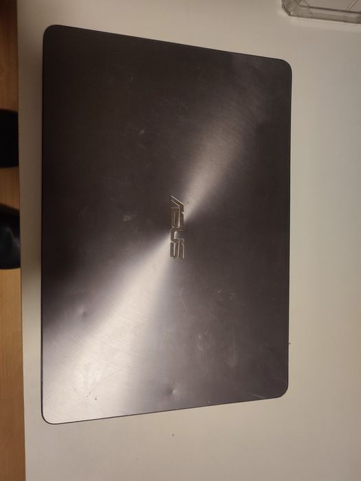 Laptop Asus UX43U pentru piese