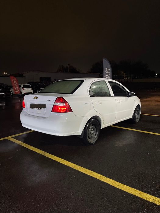 nexia 3 mexanika avtomobil sotiladi !