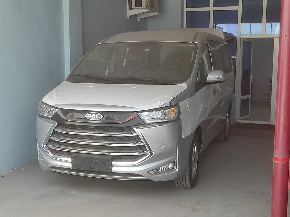 JAC M4 Lyuks mikroavtobus 11 salon TEKIN drayv test