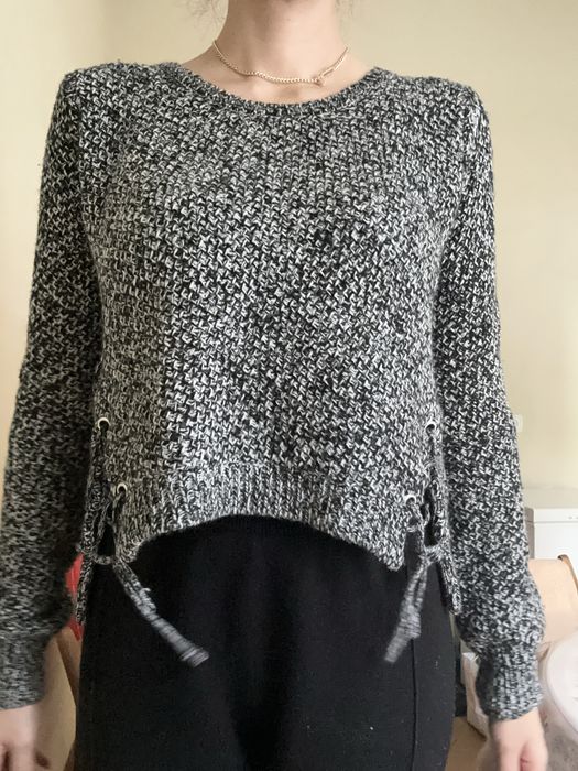 Кофточки  для девушек и женщин