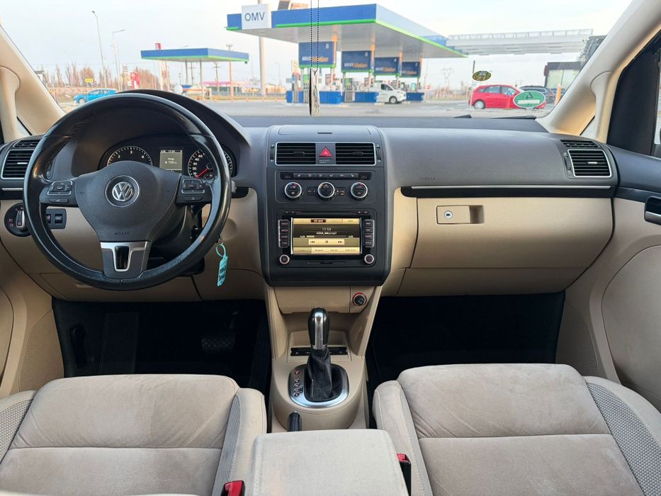 Vând Volkswagen Touran 2.0 TDI -177Cp- Automat- Germania - 2013