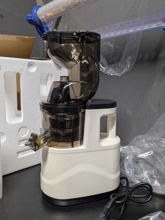 Соковыжималка Новая с дефектом