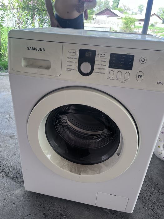Продам стиральную машину самсунг