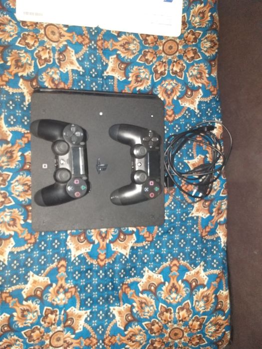 Плейстейшен 4 новый