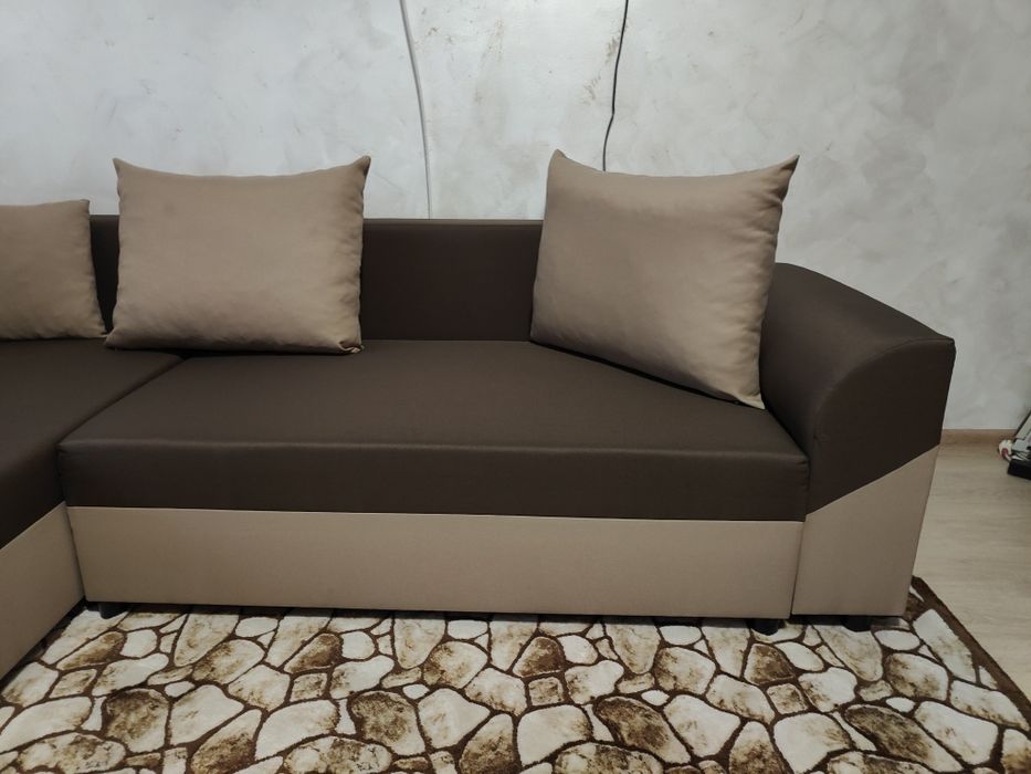 De vânzare colțar extensibil cu lada