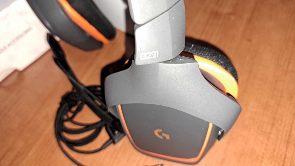 слушалки Logitech G231