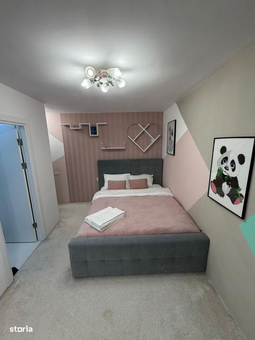 Faleza Nord apartament 3 camere decomandat parter inalt