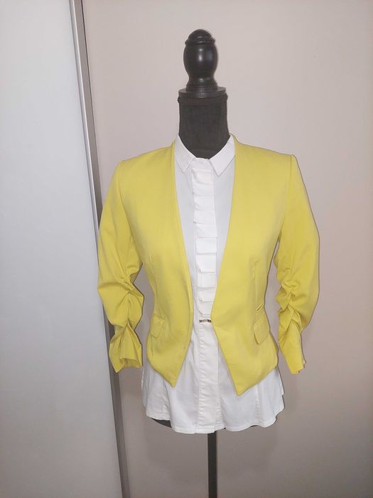 Sacou office cu umeri creți, mâneci crete galben