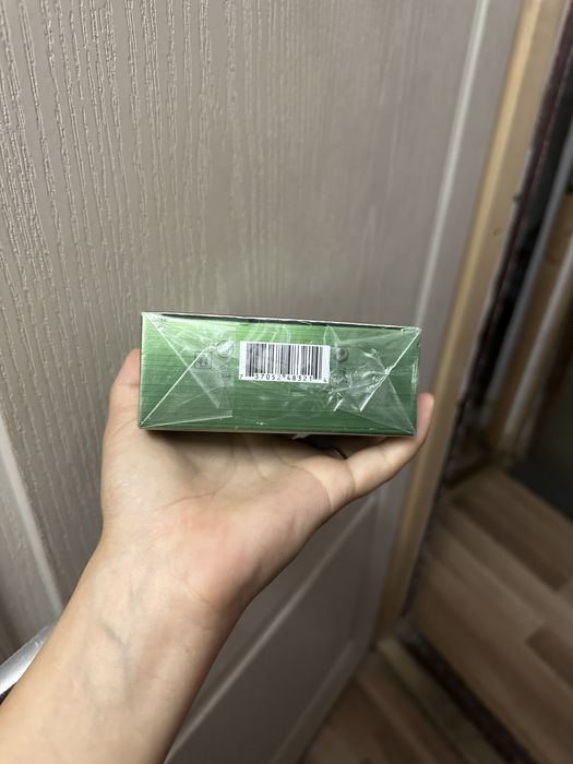 Lacoste essential