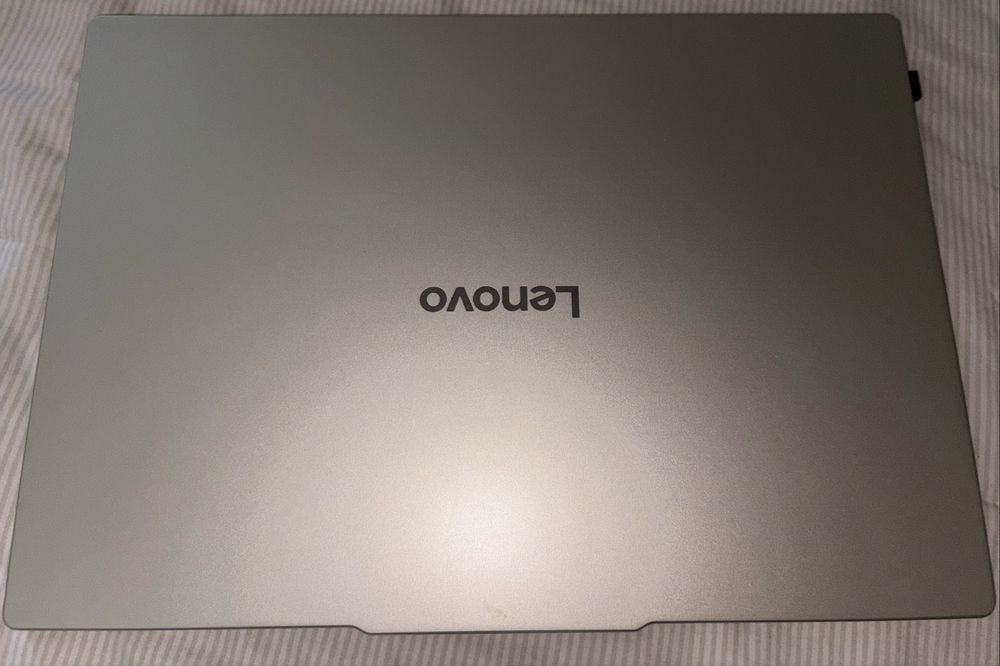 Vand Laptop LENOVO IdeaPad Slim 5 15ARP10, AMD Ryzen 7 7735HS pana la 4.75GHz, 15.3" WUXGA, 16GB, SSD 1TB, AMD Radeon 680M Graphics, Free Dos, Verde