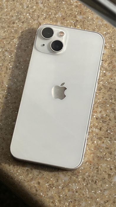 Iphone 13 /128 gb белый,обмен