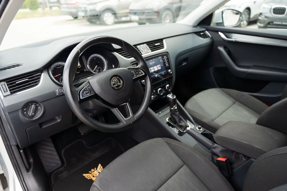 Skoda Octavia 1.6 diesel, cutie viteze automata, Garantie, Front assist