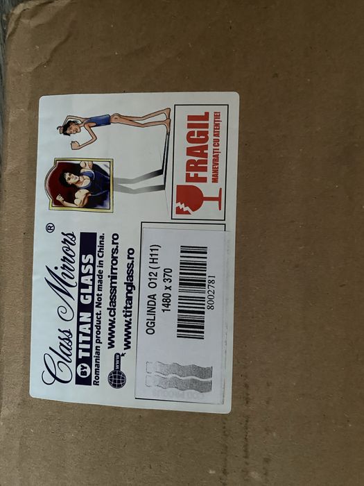 Oglinda decorativa de perete