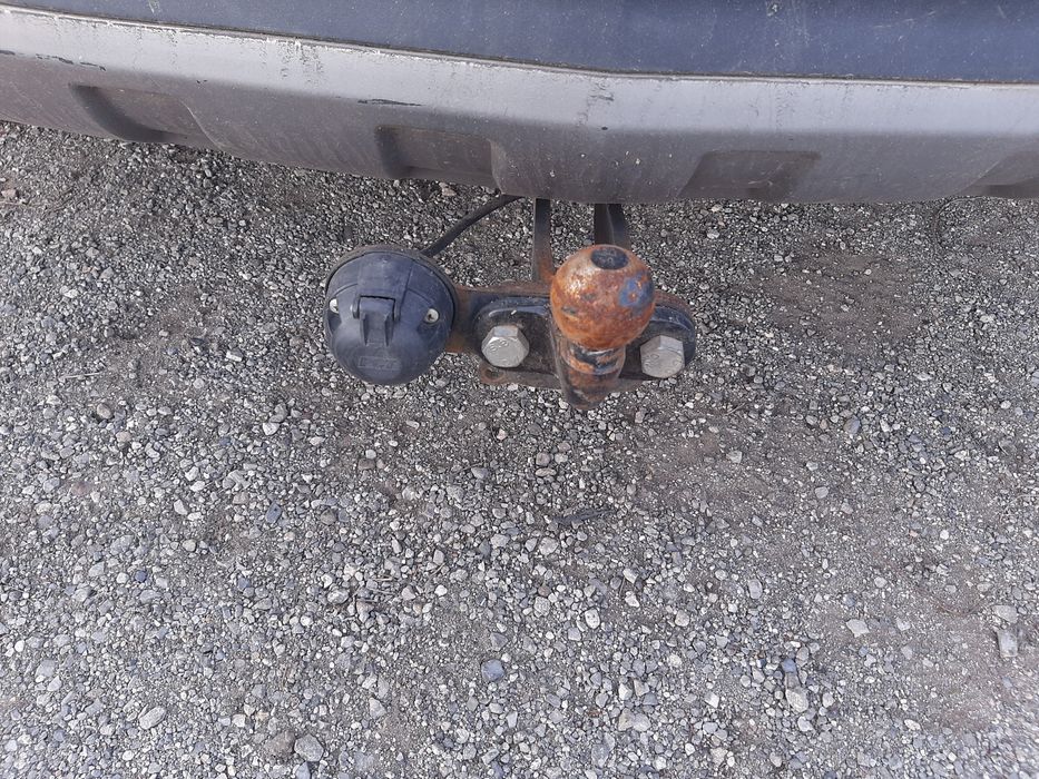 За части Рено Сценик 1600 кубика бензин 2012 година