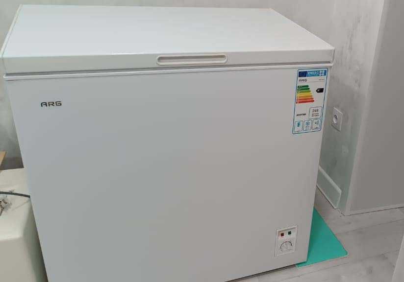 Продается морозильная камера