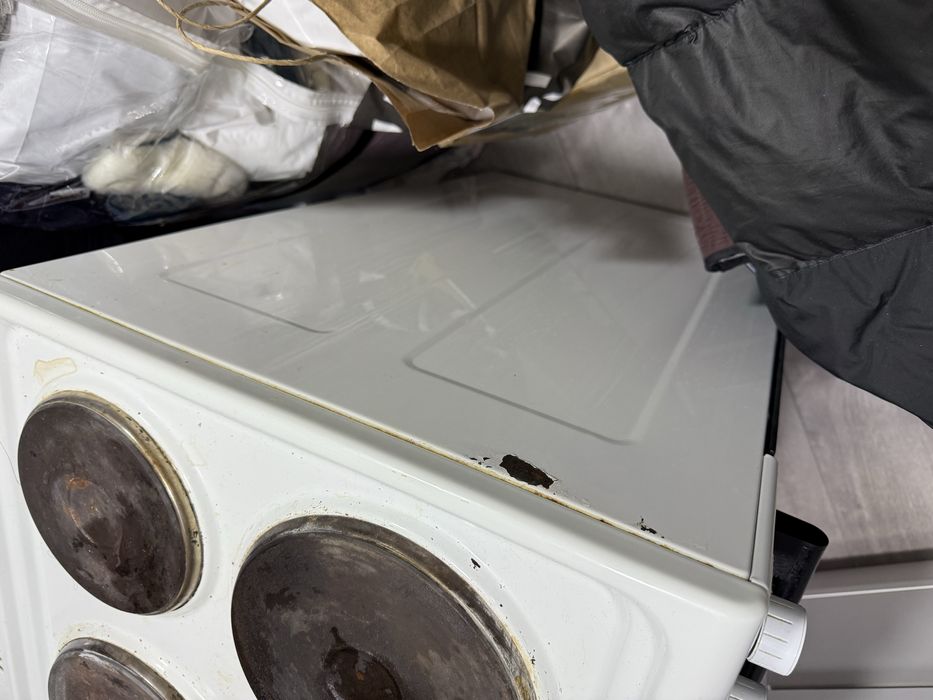 Продажа б/у электрической плиты