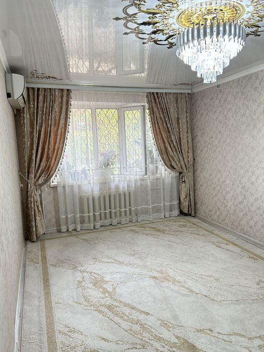 Продам 2 х ком квартиру