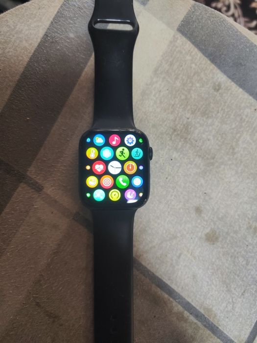 Смарт часы в хорошем состоянии