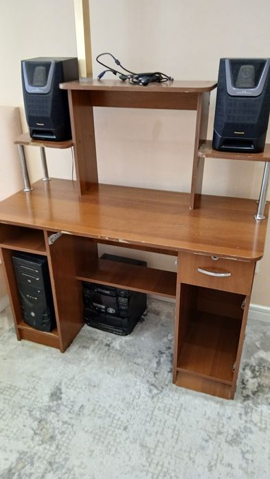 Kompyuter stoli mebeli sotiladi