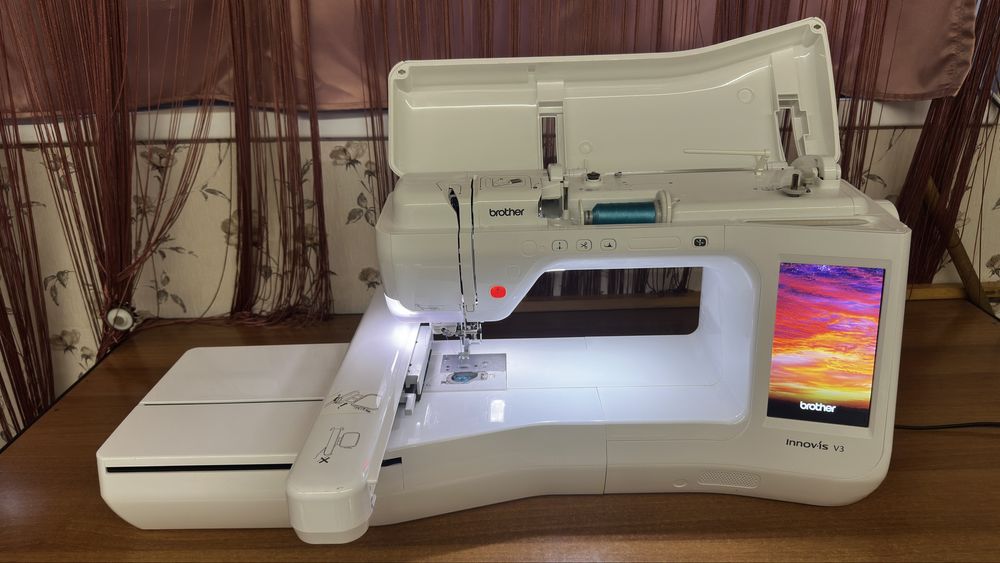Masina de brodat Brother innovis v3