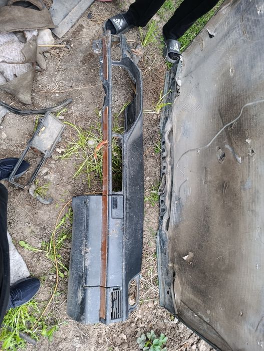 Капот багажник понели W124