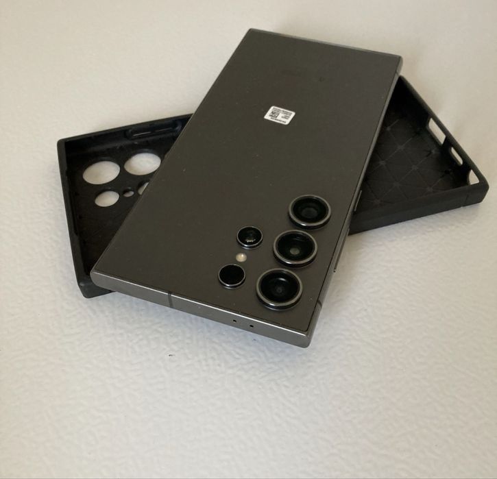 Samsung s24 ULTRA / 256 GB / 98% Bateria