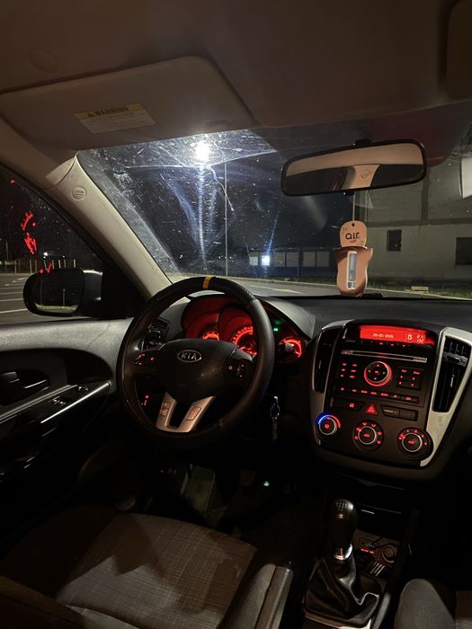 vand kia ceed 2010 109cp