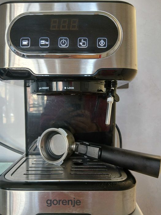 Продавам кафе машина.