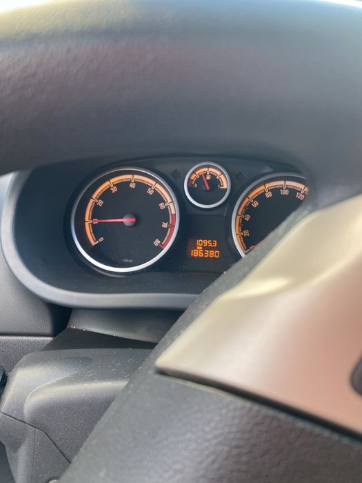 De vanzatr Opel Corsa D
