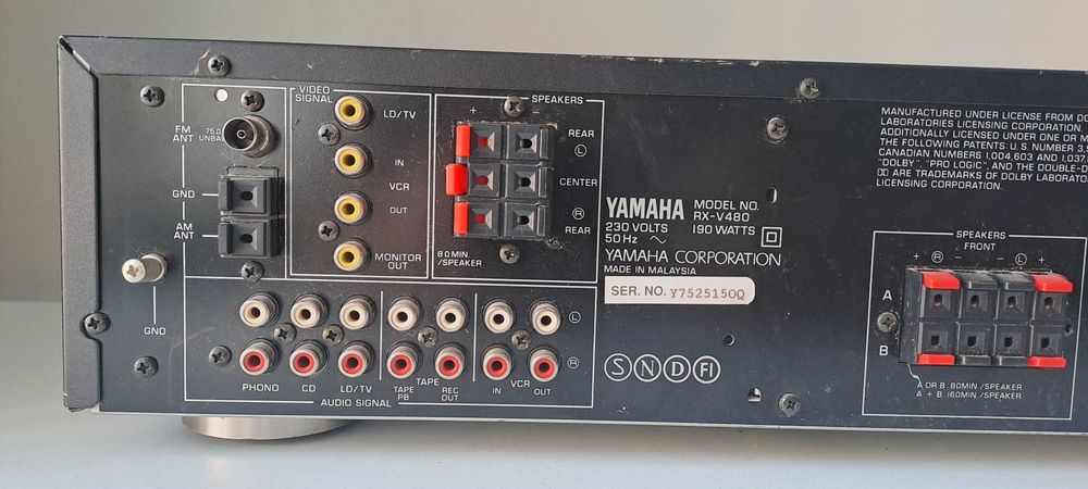 Yamaha RX V 480 amplificator nu scoate sunet