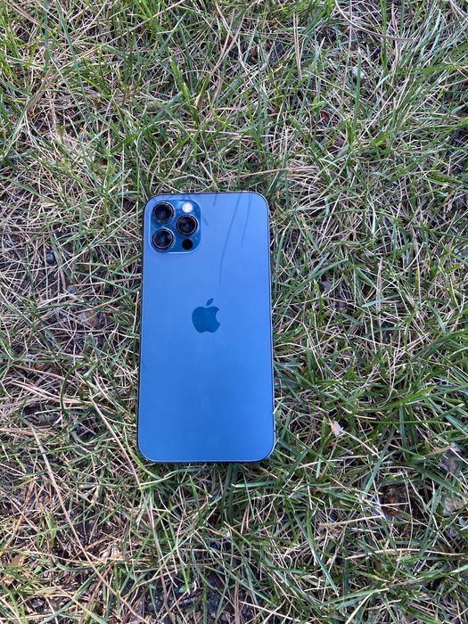 Продам iphone 12 pro