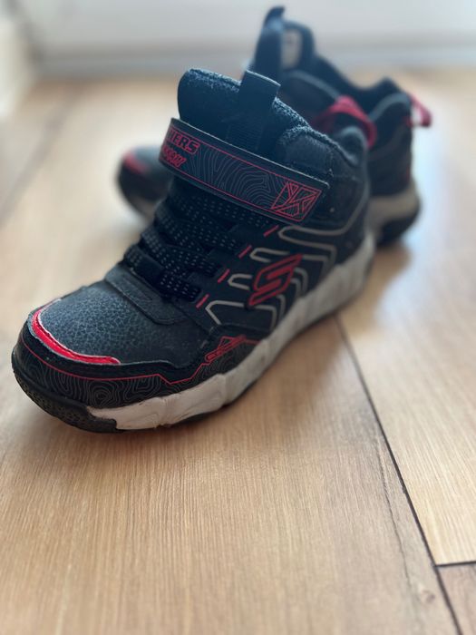 Демисезонные ботинки Skechers 33 размер