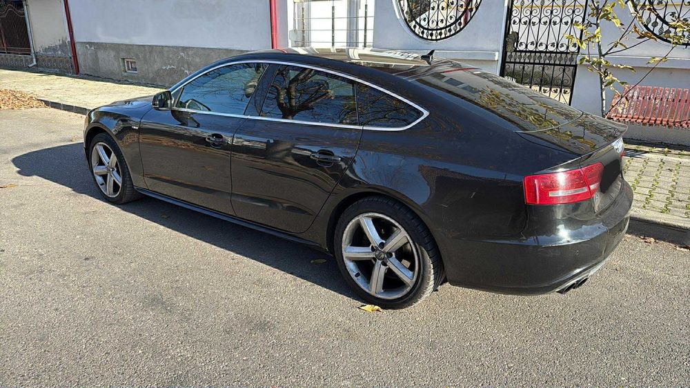 Audi a5 din 2010