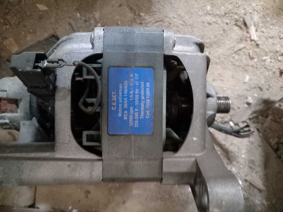 Продам мотор для стиральной машины разные