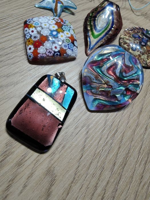 Lot pandantive sticlă. Murano