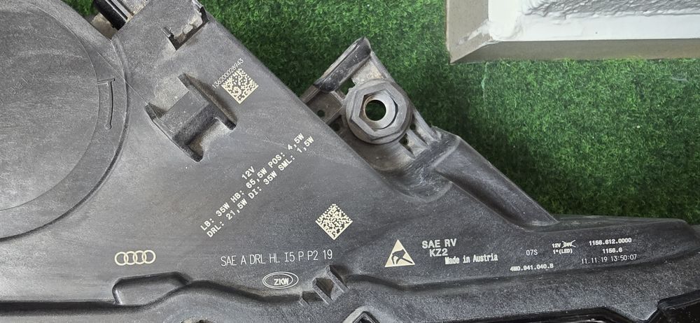 Фар Audi Q7/SQ7 4M Facelift Matrix LED, USA-Canada