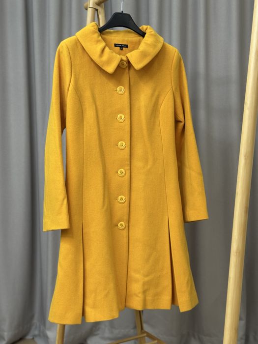 Жълто палто Lara Vill
