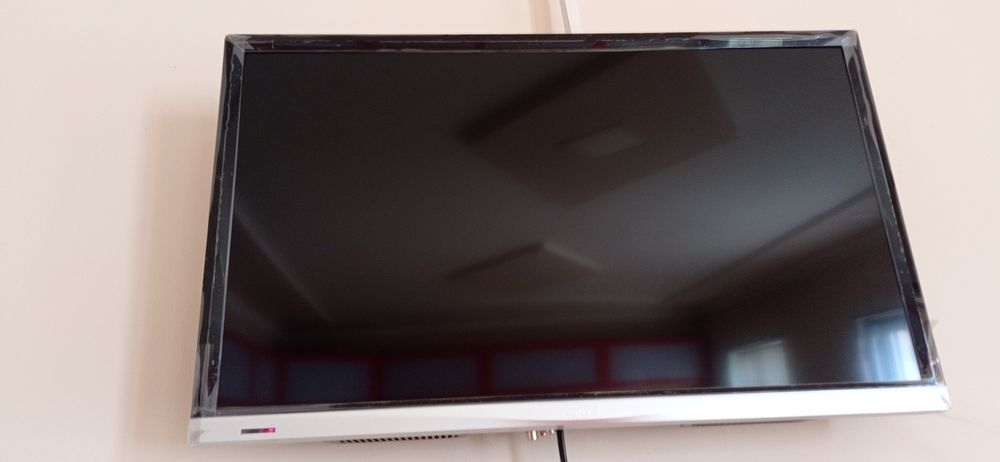 Телевизор Artel 24 (маленький)