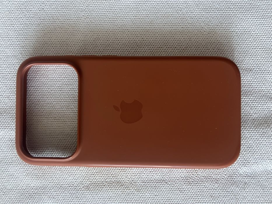 Оригиналen калъф за Iphone 17 pro, iPhone 15 pro max