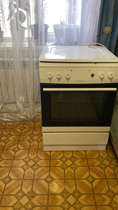 Продам газовую плиту