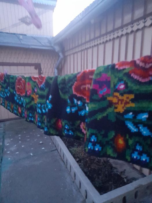 Covoare rustice și scoarță