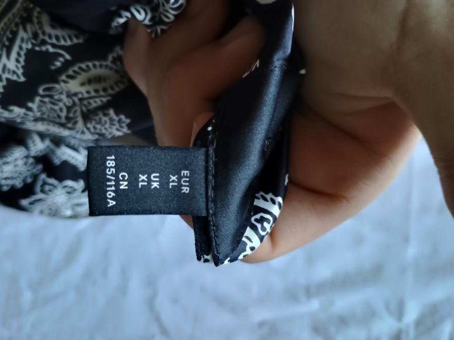 Jachetă Bomber H&M Reversibilă - Model Premium Paisley / Black - Mărime XL