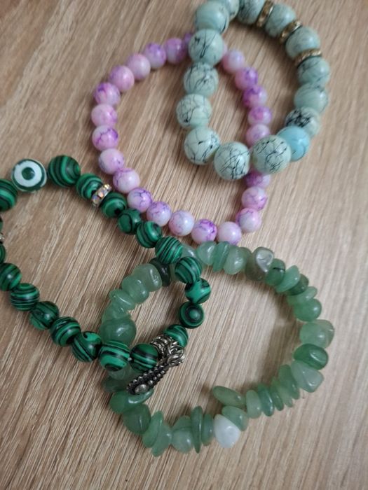 Браслеты  из камня